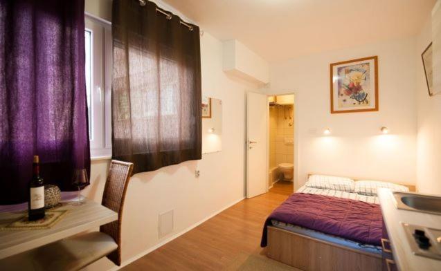Centar 2 Private Room With Ensuite And Kitchenette Split Ngoại thất bức ảnh